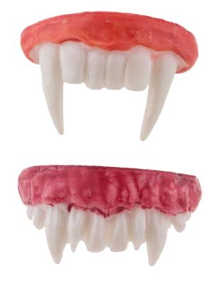 denti canini da vampiro assortiti