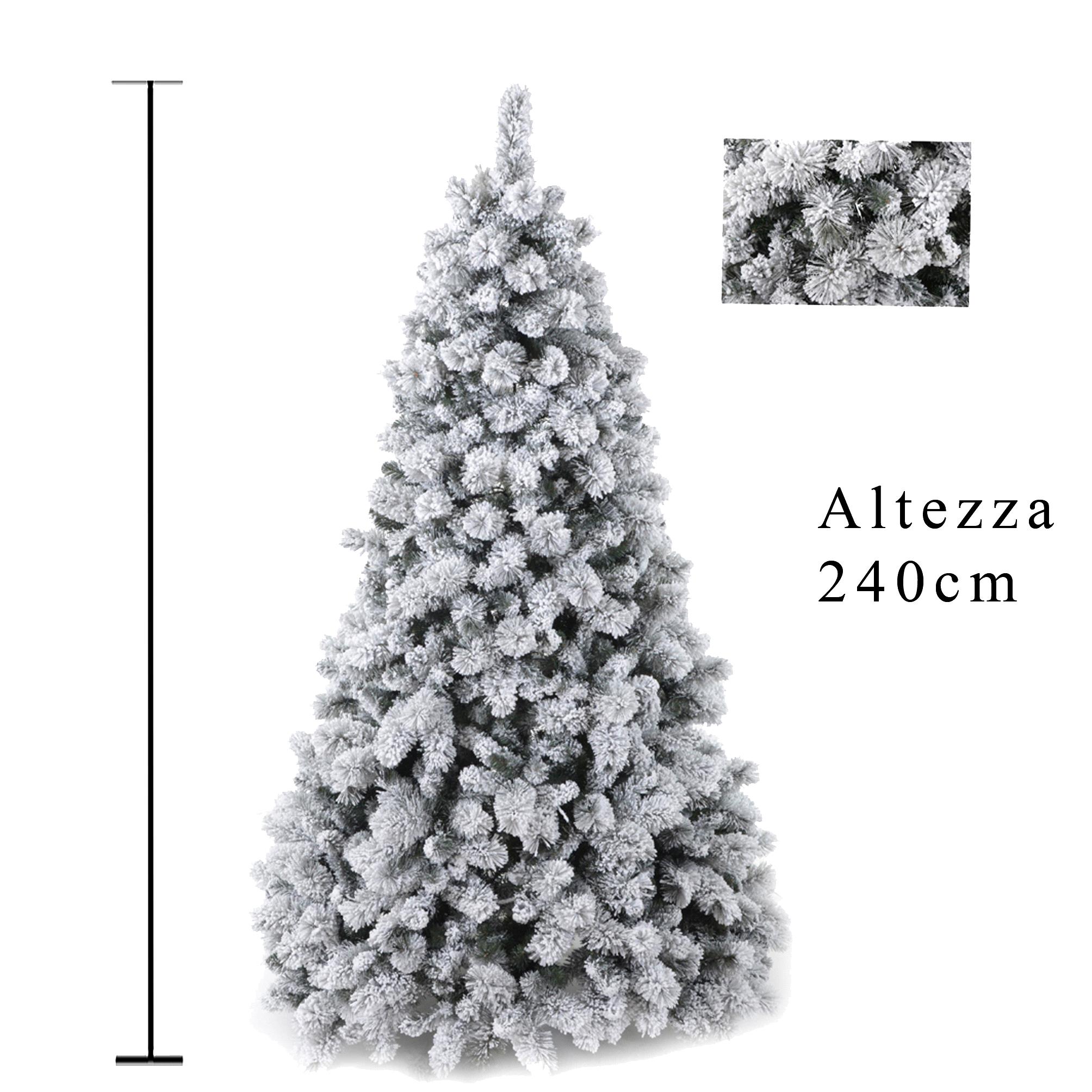 abete alaska innevato
