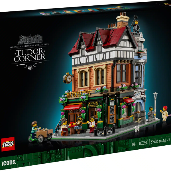 lego icons natale nella strada principale (copia)