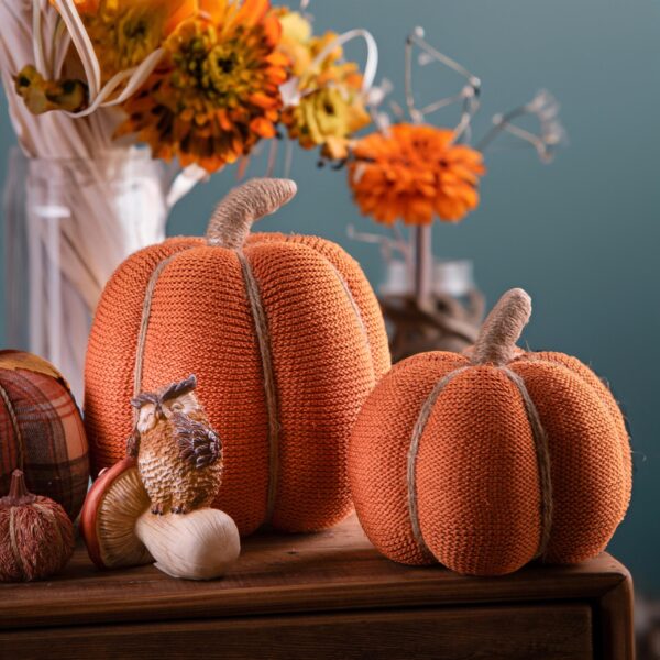 zucca decorativa autunnale arancione in metallo con foglie e riccioli (copia)