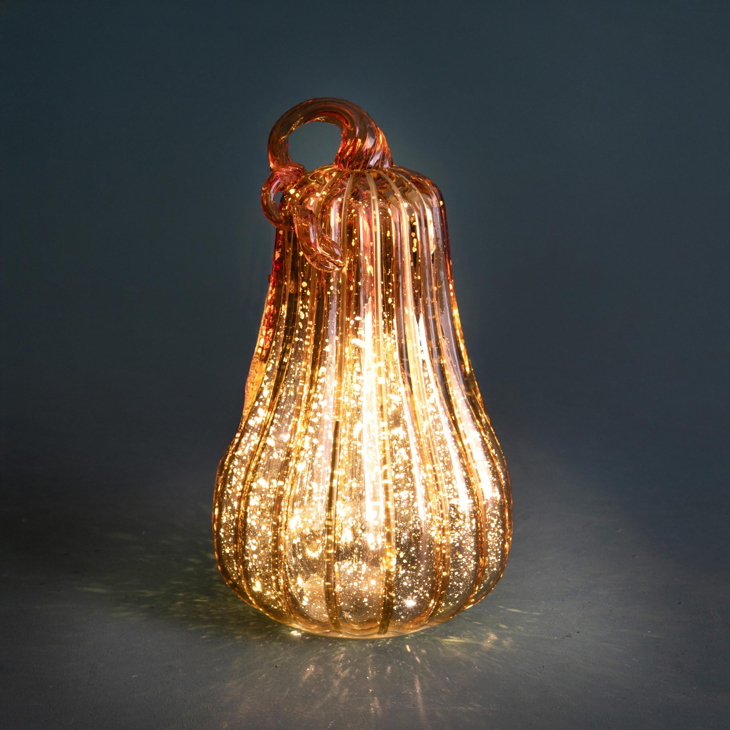 zucca decorativa luminosa in vetro arancione con luce led (copia)