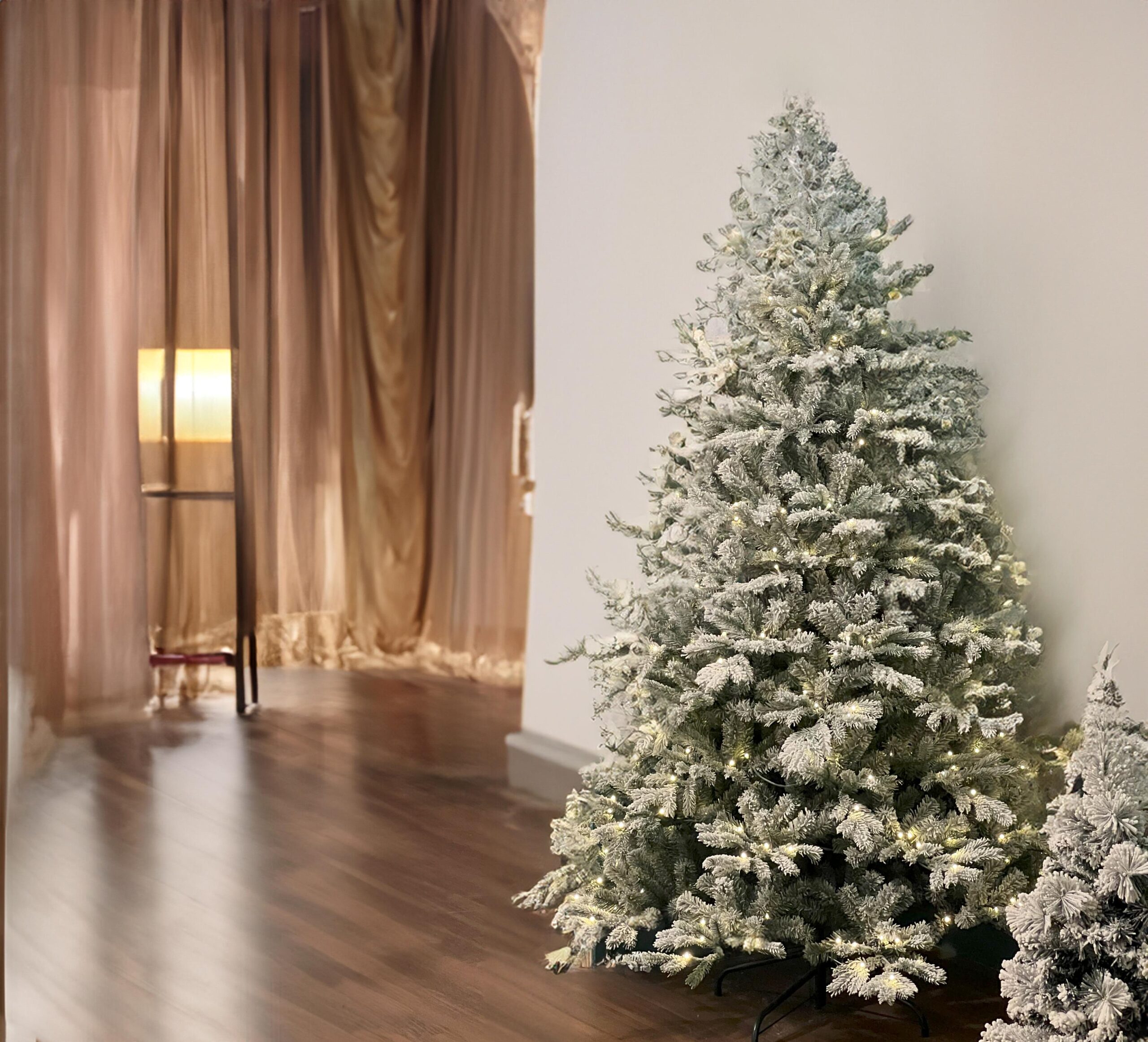 albero di natale douglas slim innevato 150 cm – 321 rami (copia)
