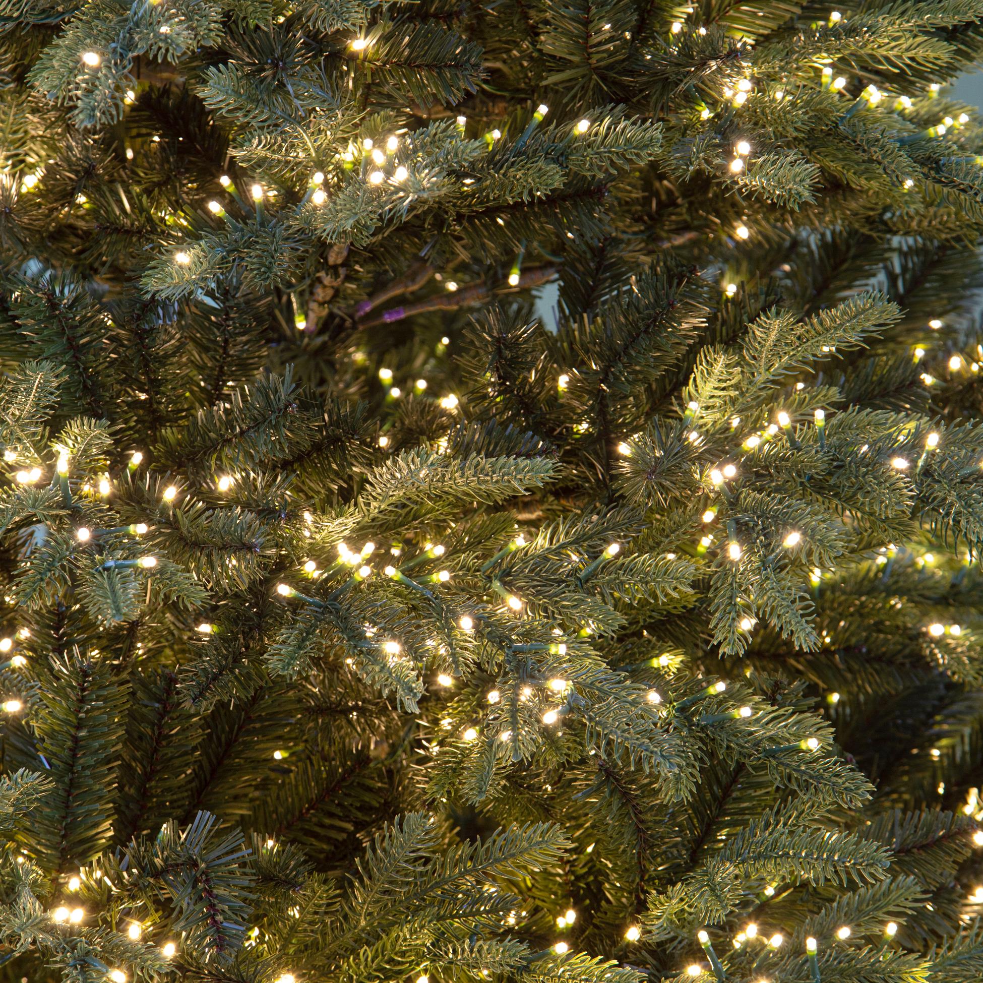 albero di natale annapurna 260 cm con 850 led – 2406 punte (copia)