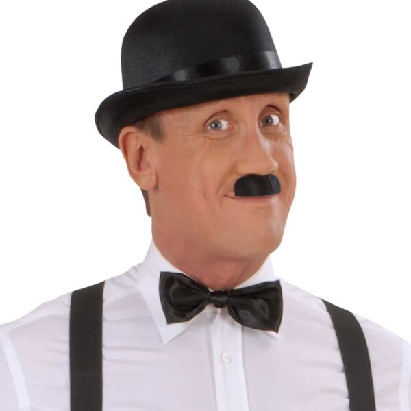 Baffi neri da Chaplin