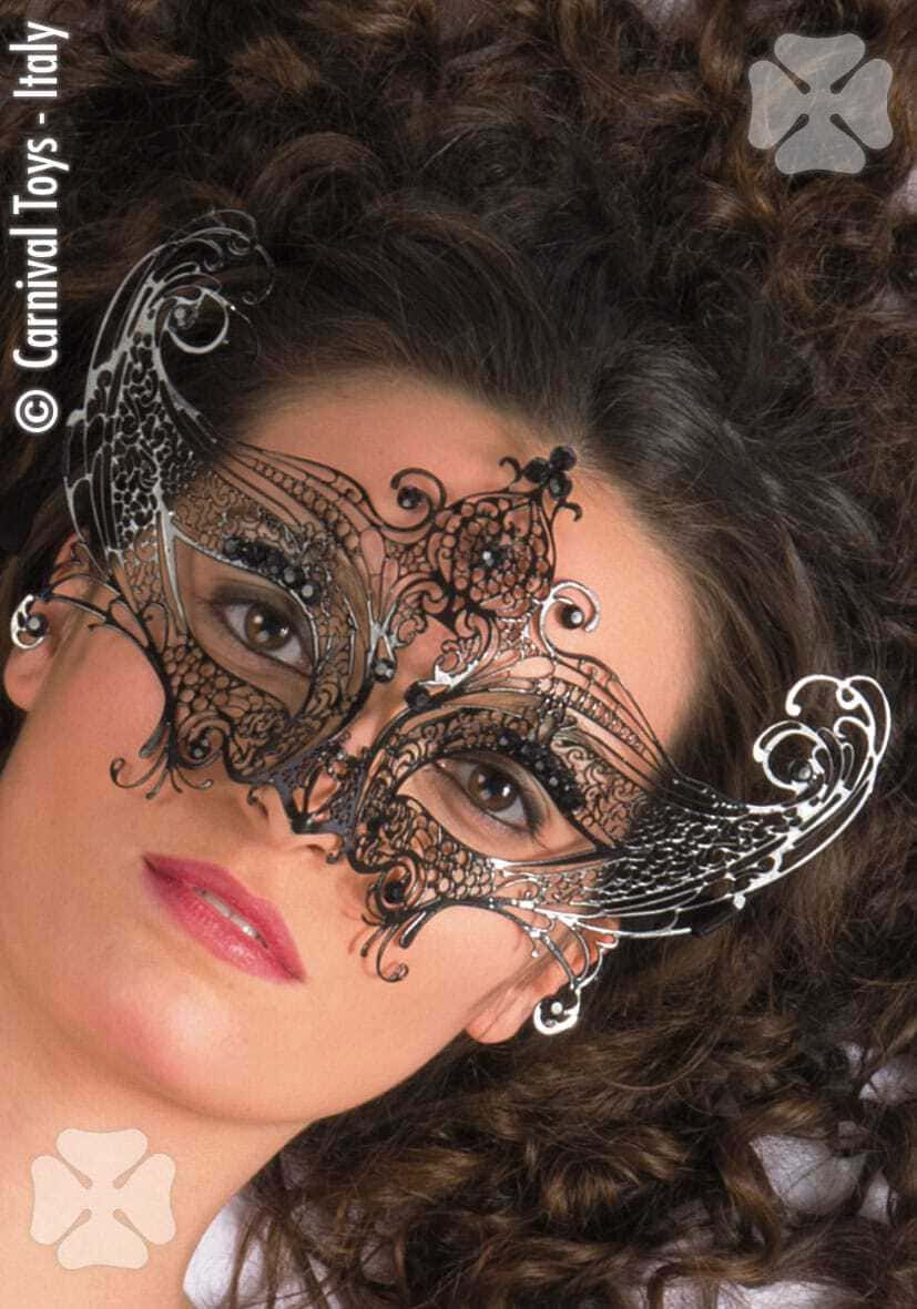 Maschera in Metallo Gotica Nera