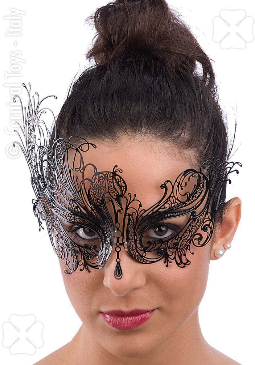 Maschera in Metallo Gotica Nera