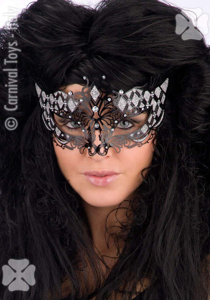 Maschera Gotica in Metallo Nera con Strass