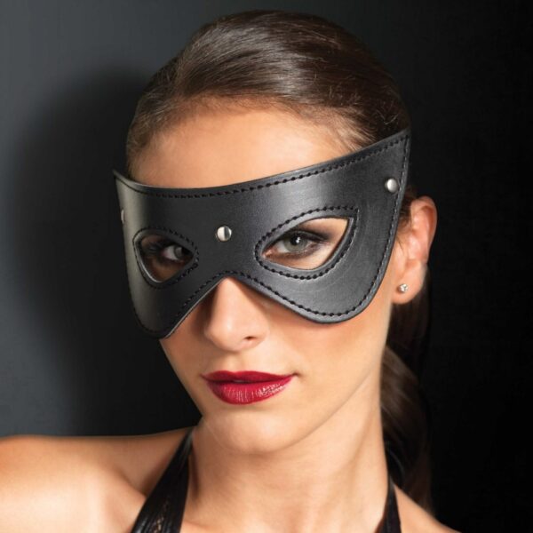 Maschera in Similpelle con Borchie